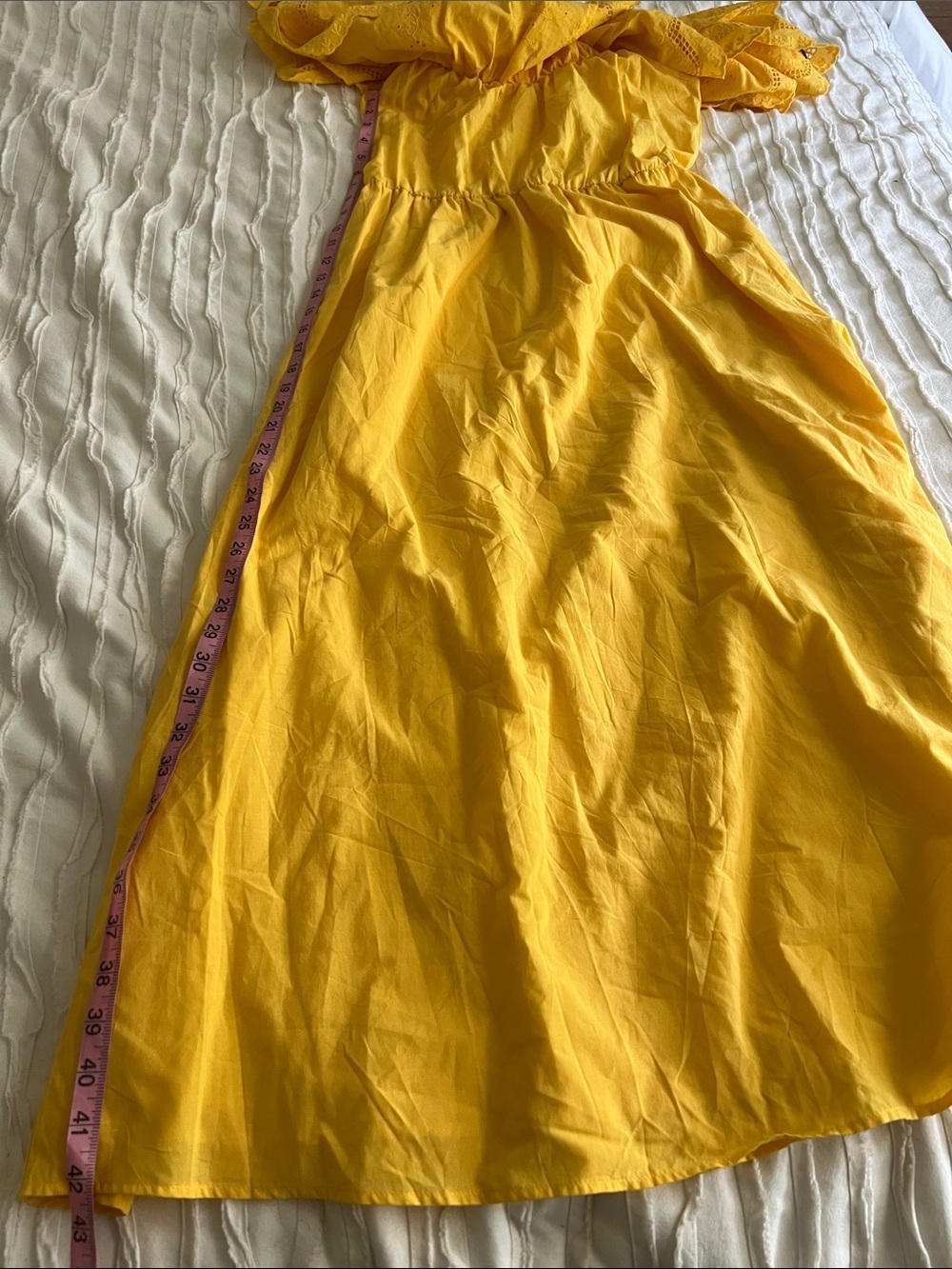 H&M Off-Shoulder Maxi Dress - Picture 4 of 10
